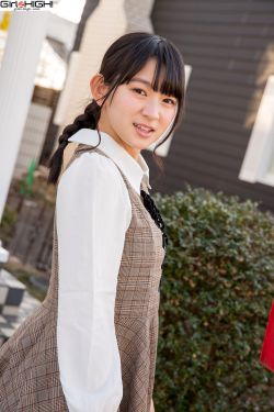 征服哺乳的美妇